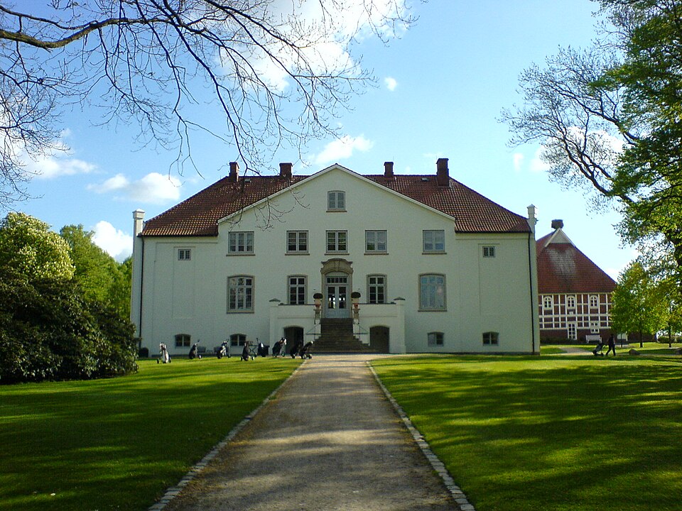 Wärmepumpe-Gurus in Alveslohe – Ansicht von Alveslohe (Foto: PodracerHH at de.wikipedia) Wärmepumpe-Gurus in Alveslohe – Ansicht von Alveslohe