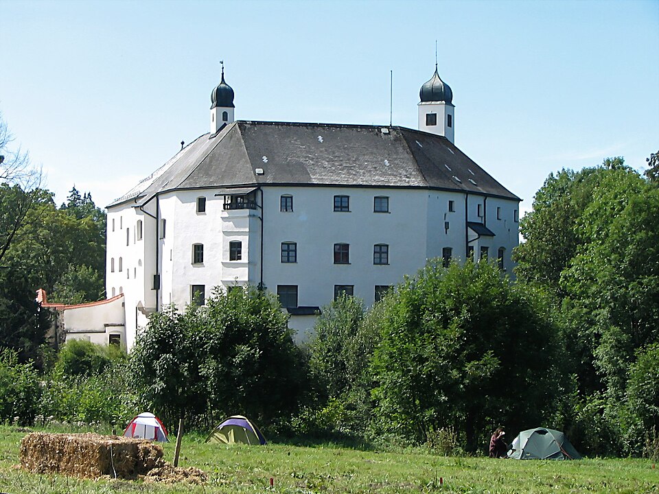 Wärmepumpe-Gurus in Amerang – Schloss (Foto: Patrick Huebgen) Schloss in Amerang – Wärmepumpe-Gurus vermittelt Fachbetriebe in Amerang