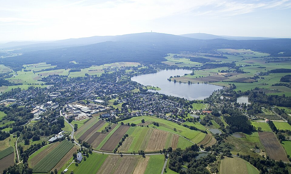 Wärmepumpe-Gurus in Bad Weißenstadt – Ansicht von Bad Weißenstadt (Foto: 4cmedia) Wärmepumpe-Gurus in Bad Weißenstadt – Ansicht von Bad Weißenstadt