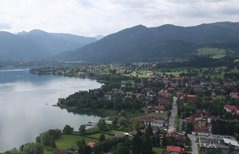 Wärmepumpe-Gurus in Bad Wiessee – Ansicht von Bad Wiessee (Foto: ROW) Wärmepumpe-Gurus in Bad Wiessee – Ansicht von Bad Wiessee
