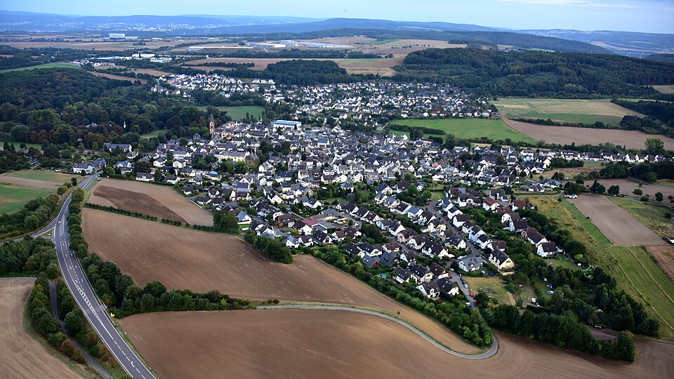 Wärmepumpe-Gurus in Bassenheim – Ansicht von Bassenheim (Foto: Wolkenkratzer) Wärmepumpe-Gurus in Bassenheim – Ansicht von Bassenheim