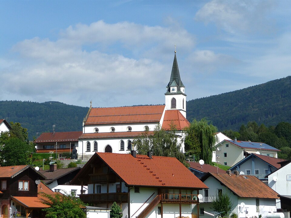 Wärmepumpe-Gurus in Bernried – Kirche (Foto: Konrad Lackerbeck) Kirche in Bernried – Wärmepumpe-Gurus vermittelt Fachbetriebe in Bernried
