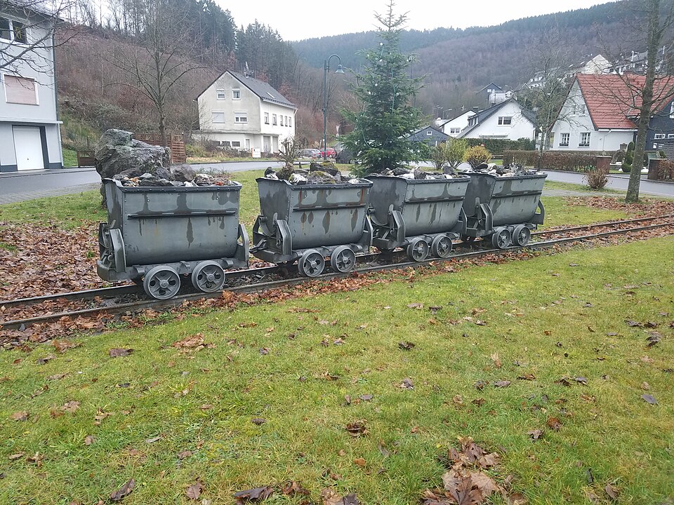 Wärmepumpe-Gurus in Brachbach – Bergbaudenkmal (Foto: Thariama) Bergbaudenkmal in Brachbach – Wärmepumpe-Gurus vermittelt Fachbetriebe in Brachbach