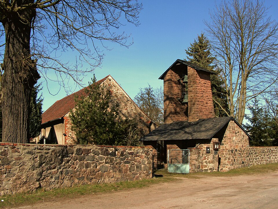 Wärmepumpe-Gurus in Colbitz – Kirche (Foto: Kirchenfan) Kirche in Colbitz – Wärmepumpe-Gurus vermittelt Fachbetriebe in Colbitz