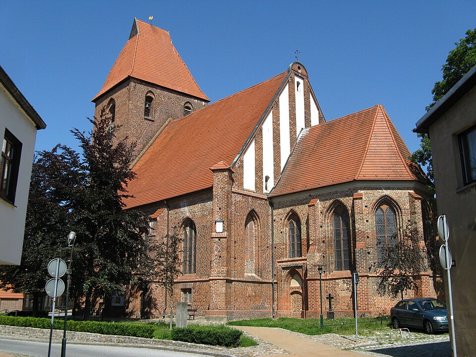 Wärmepumpe-Gurus in Crivitz – Kirche (Foto: Niteshift) Kirche in Crivitz – Wärmepumpe-Gurus vermittelt Fachbetriebe in Crivitz