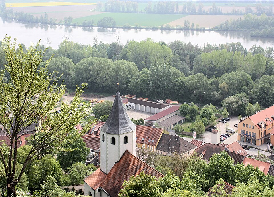 Wärmepumpe-Gurus in Donaustauf – Ansicht von Donaustauf (Foto: Dguendel) Wärmepumpe-Gurus in Donaustauf – Ansicht von Donaustauf