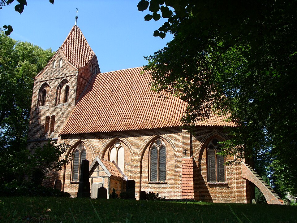 Wärmepumpe-Gurus in Dorf Mecklenburg – Kirche (Foto: Niteshift) Kirche in Dorf Mecklenburg – Wärmepumpe-Gurus vermittelt Fachbetriebe in Dorf Mecklenburg