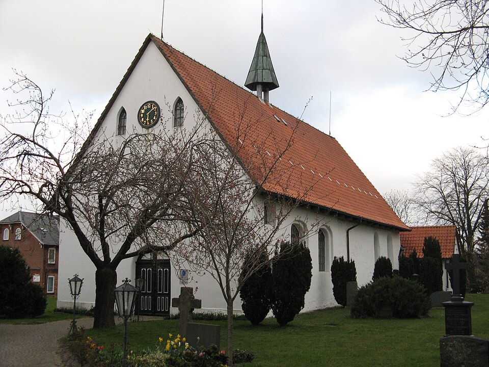Wärmepumpe-Gurus in Erfde – Kirche (Foto: No machine-readable author provided. Southgeist assumed) Kirche in Erfde – Wärmepumpe-Gurus vermittelt Fachbetriebe in Erfde