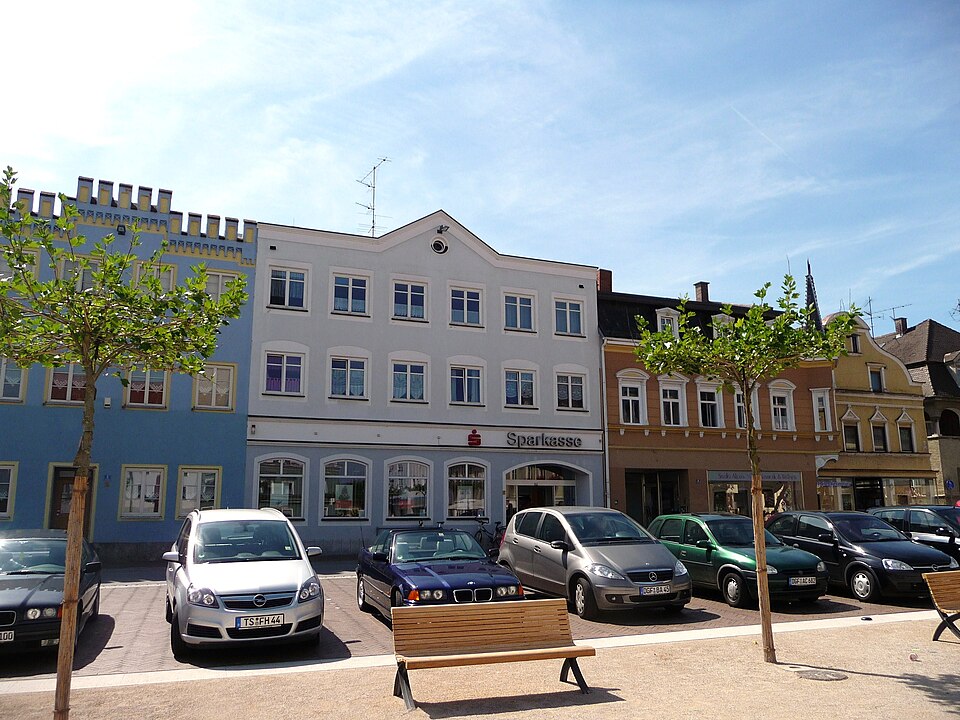 Wärmepumpe-Gurus in Frontenhausen – Ansicht von Frontenhausen (Foto: Konrad Lackerbeck) Wärmepumpe-Gurus in Frontenhausen – Ansicht von Frontenhausen
