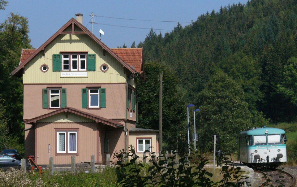 Wärmepumpe-Gurus in Gomadingen – Ansicht von Gomadingen (Foto: user:Enslin) Wärmepumpe-Gurus in Gomadingen – Ansicht von Gomadingen