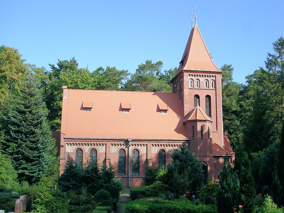 Wärmepumpe-Gurus in Graal-Müritz – Kirche (Foto: Schiwago) Kirche in Graal-Müritz – Wärmepumpe-Gurus vermittelt Fachbetriebe in Graal-Müritz
