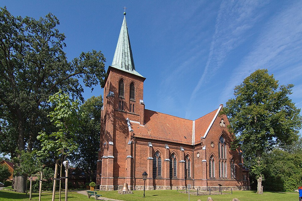Wärmepumpe-Gurus in Groß Oesingen – Friedenskirche (Foto: Losch) Friedenskirche in Groß Oesingen – Wärmepumpe-Gurus vermittelt Fachbetriebe in Groß Oesingen
