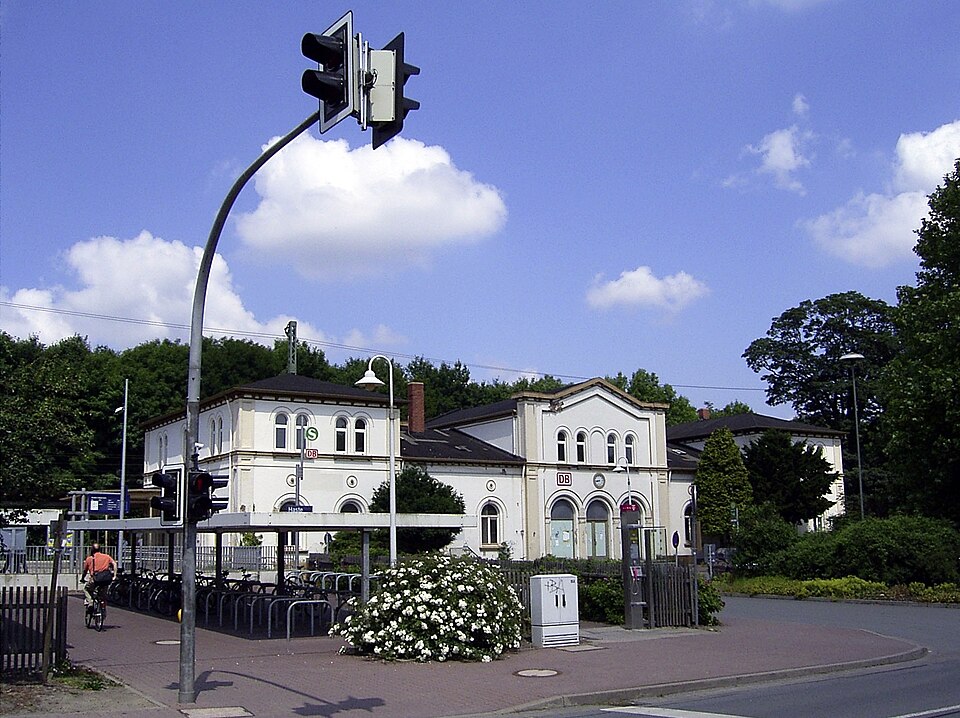 Wärmepumpe-Gurus in Haste – Ansicht von Haste (Foto: Tortuosa im Juli 2005) Wärmepumpe-Gurus in Haste – Ansicht von Haste