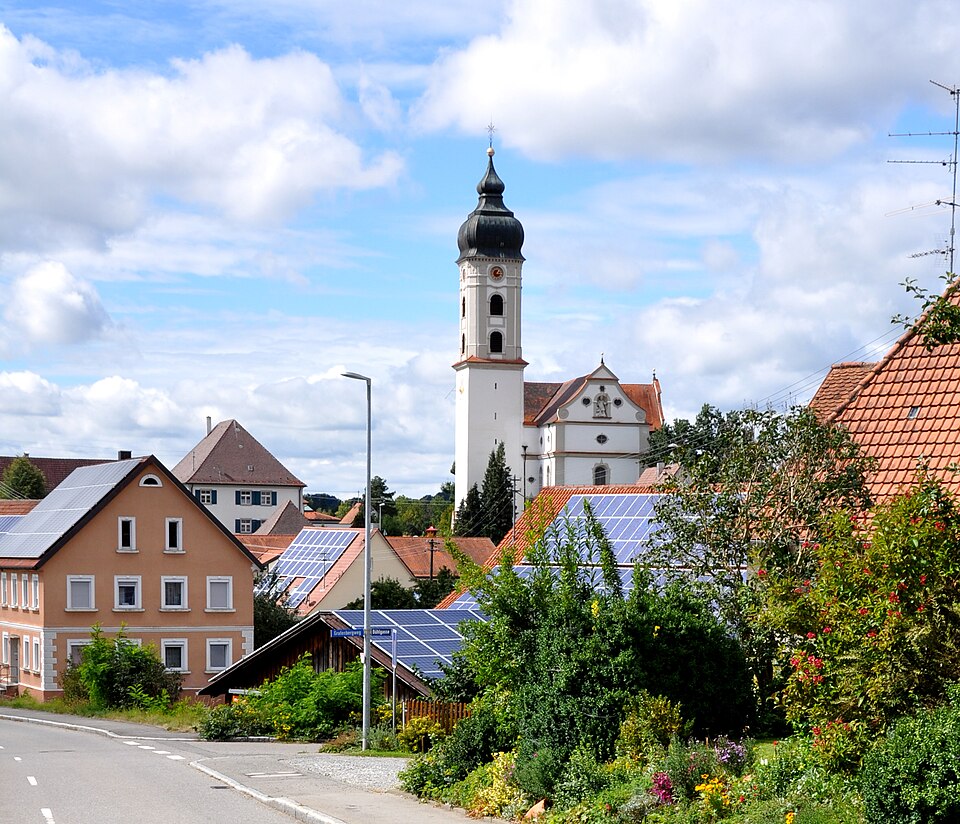 Wärmepumpe-Gurus in Hochdorf – Ansicht von Hochdorf (Foto: Andreas Praefcke) Wärmepumpe-Gurus in Hochdorf – Ansicht von Hochdorf