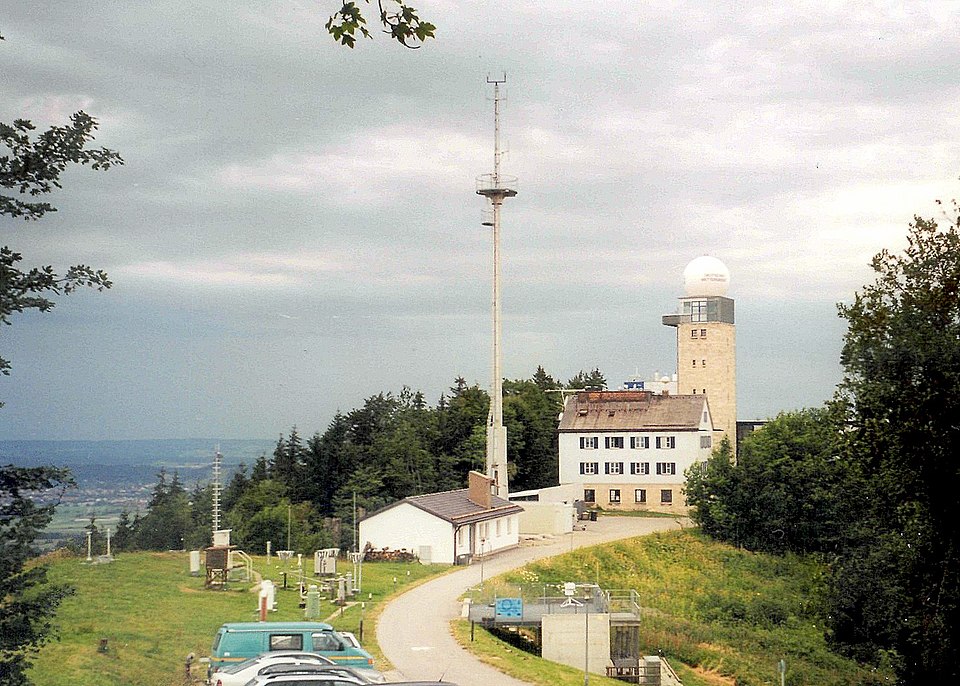 Wärmepumpe-Gurus in Hohenpeißenberg – Ansicht von Hohenpeißenberg (Foto: Rainer Lippert) Wärmepumpe-Gurus in Hohenpeißenberg – Ansicht von Hohenpeißenberg