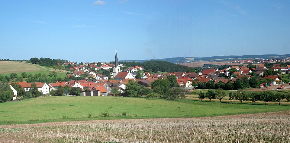Wärmepumpe-Gurus in Hohenroth – Ansicht von Hohenroth (Foto: Leno89) Wärmepumpe-Gurus in Hohenroth – Ansicht von Hohenroth
