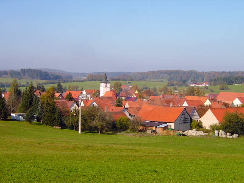 Wärmepumpe-Gurus in Hohenstein – Ansicht von Hohenstein (Foto: Das-antiquarium) Wärmepumpe-Gurus in Hohenstein – Ansicht von Hohenstein