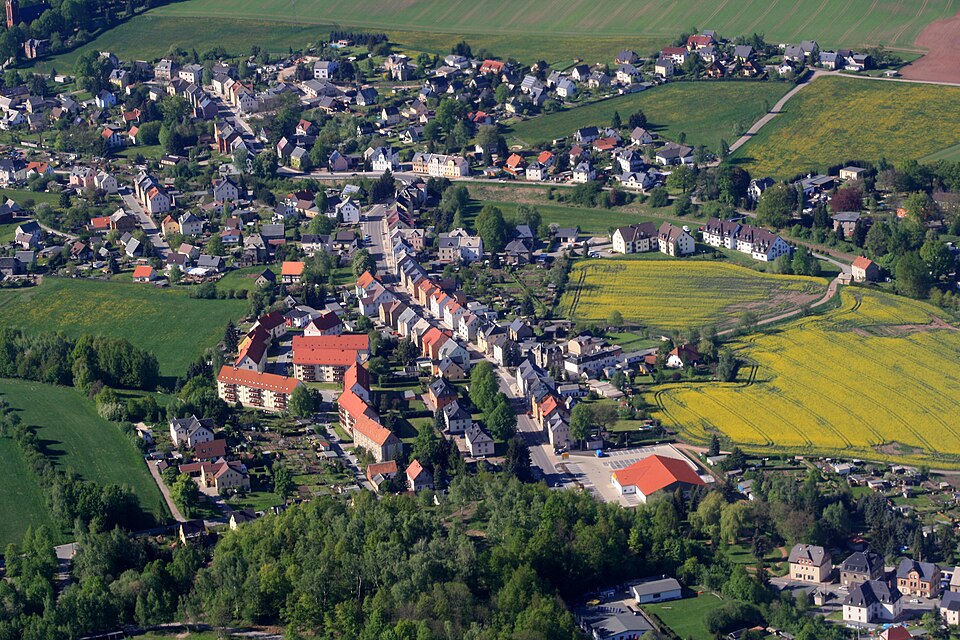 Wärmepumpe-Gurus in Hohndorf – Ansicht von Hohndorf (Foto: Kora27) Wärmepumpe-Gurus in Hohndorf – Ansicht von Hohndorf