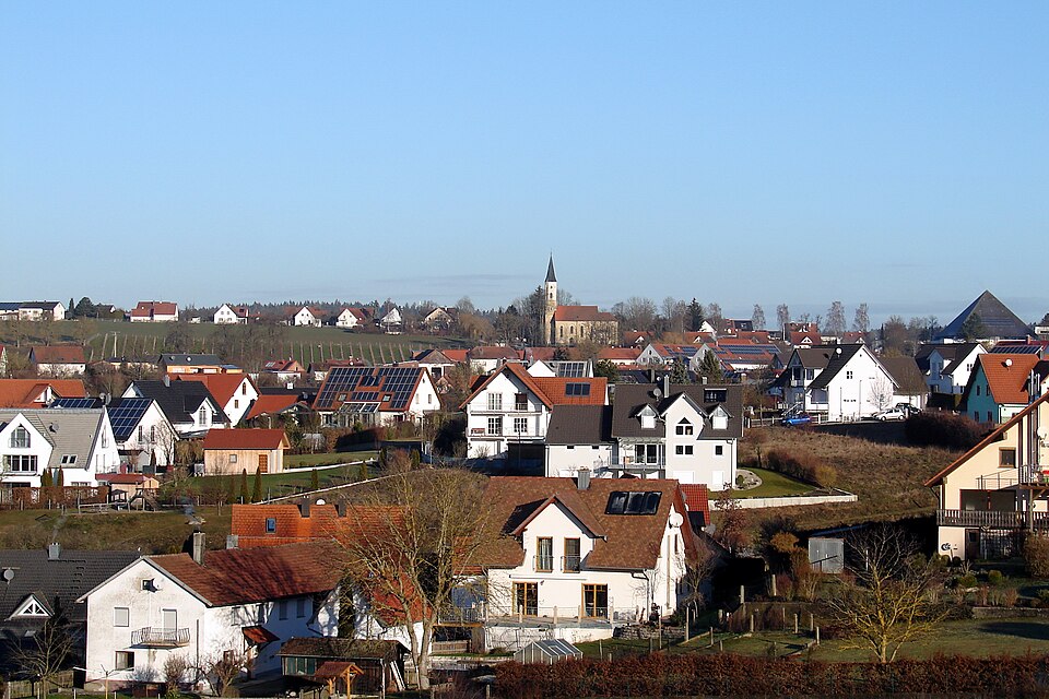 Wärmepumpe-Gurus in Ihrlerstein – Ortsansicht (Foto: H. Helmlechner) Ortsansicht in Ihrlerstein – Wärmepumpe-Gurus vermittelt Fachbetriebe in Ihrlerstein