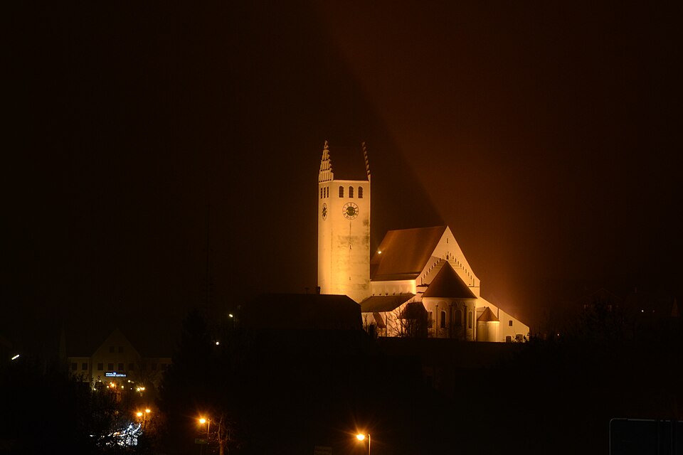 Wärmepumpe-Gurus in Ilmmünster – Basilika (Foto: FlorianR1991) Basilika in Ilmmünster – Wärmepumpe-Gurus vermittelt Fachbetriebe in Ilmmünster