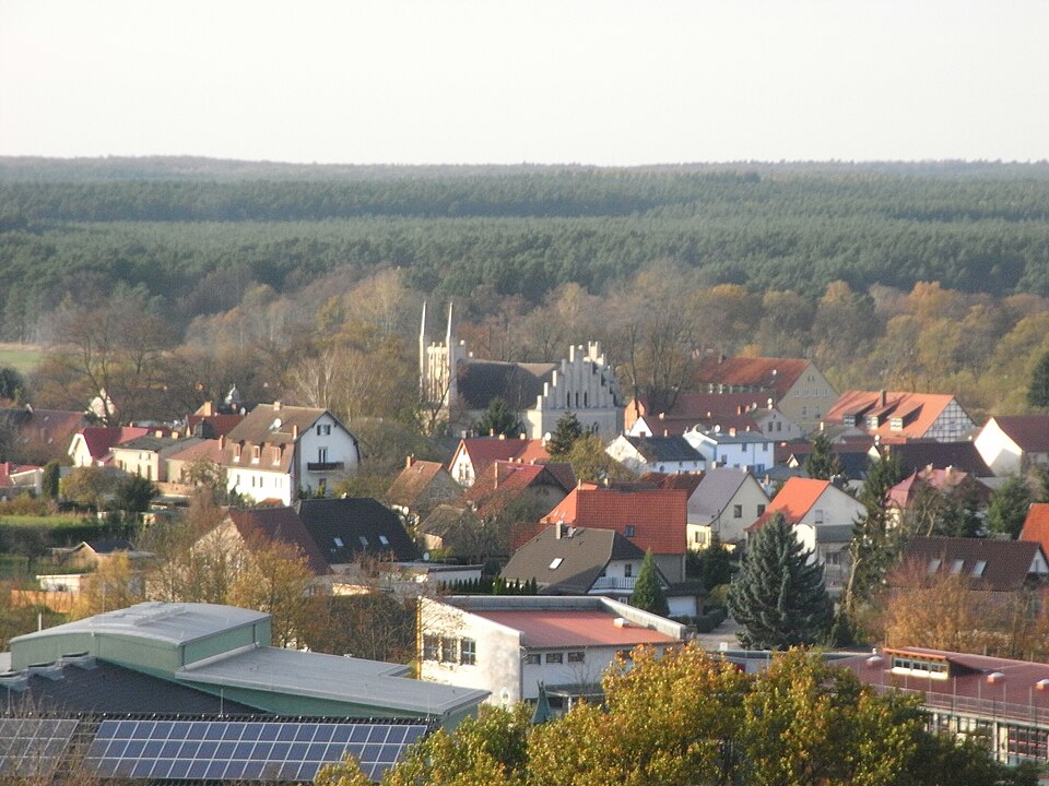 Wärmepumpe-Gurus in Joachimsthal – Blick auf Kreuzkirche (Foto: Hans G. Oberlack) Blick auf Kreuzkirche in Joachimsthal – Wärmepumpe-Gurus vermittelt Fachbetriebe in Joachimsthal