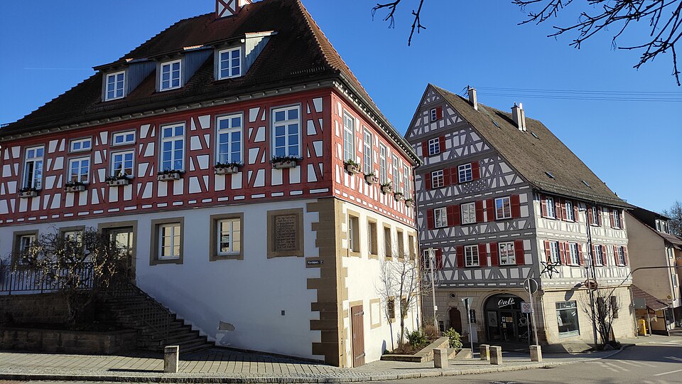 Wärmepumpe-Gurus in Kirchberg an der Murr – Hauptstrasse (Foto: MTheiler) Hauptstrasse in Kirchberg an der Murr – Wärmepumpe-Gurus vermittelt Fachbetriebe in Kirchberg an der Murr