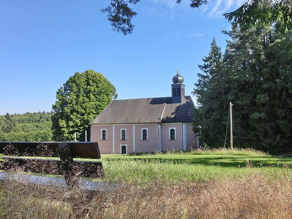 Wärmepumpe-Gurus in Kirchenthumbach – Wallfahrtskirche (Foto: Gerosm) Wallfahrtskirche in Kirchenthumbach – Wärmepumpe-Gurus vermittelt Fachbetriebe in Kirchenthumbach