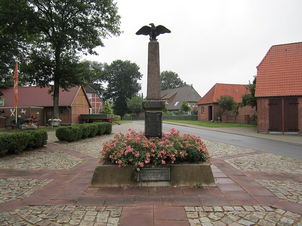 Wärmepumpe-Gurus in Kirchgellersen – Ansicht von Kirchgellersen (Foto: Gerd Fahrenhorst) Wärmepumpe-Gurus in Kirchgellersen – Ansicht von Kirchgellersen