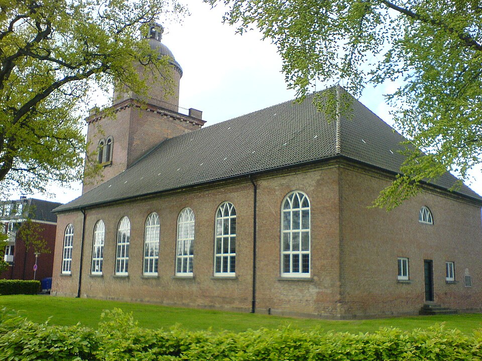 Wärmepumpe-Gurus in Krempe – Ansicht von Krempe (Foto: PodracerHH 20:57, 14. Mai 2006) Wärmepumpe-Gurus in Krempe – Ansicht von Krempe