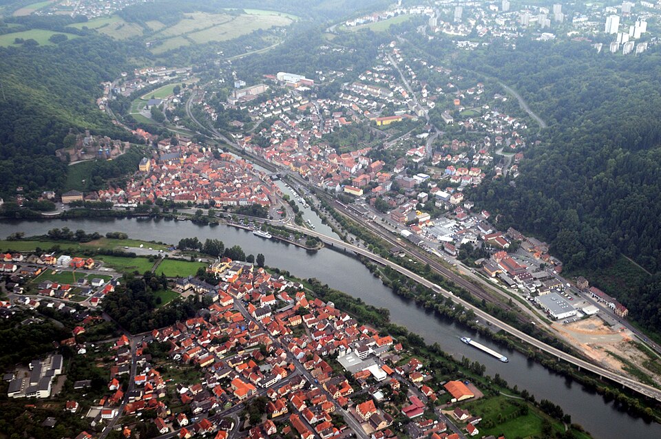 Wärmepumpe-Gurus in Kreuzwertheim – Ansicht von Kreuzwertheim (Foto: Fritz Geller-Grimm supported by Rüdiger Wandke) Wärmepumpe-Gurus in Kreuzwertheim – Ansicht von Kreuzwertheim