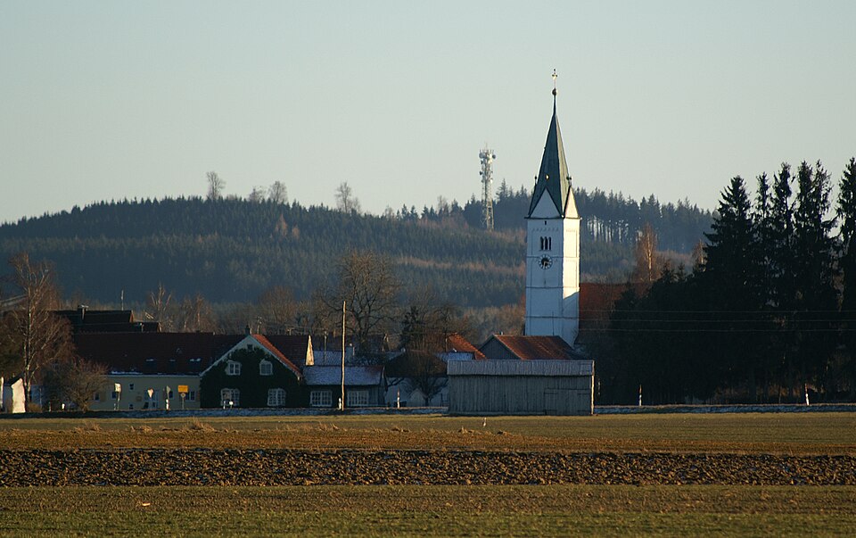 Wärmepumpe-Gurus in Lamerdingen – Ansicht von Lamerdingen (Foto: Flodur63) Wärmepumpe-Gurus in Lamerdingen – Ansicht von Lamerdingen