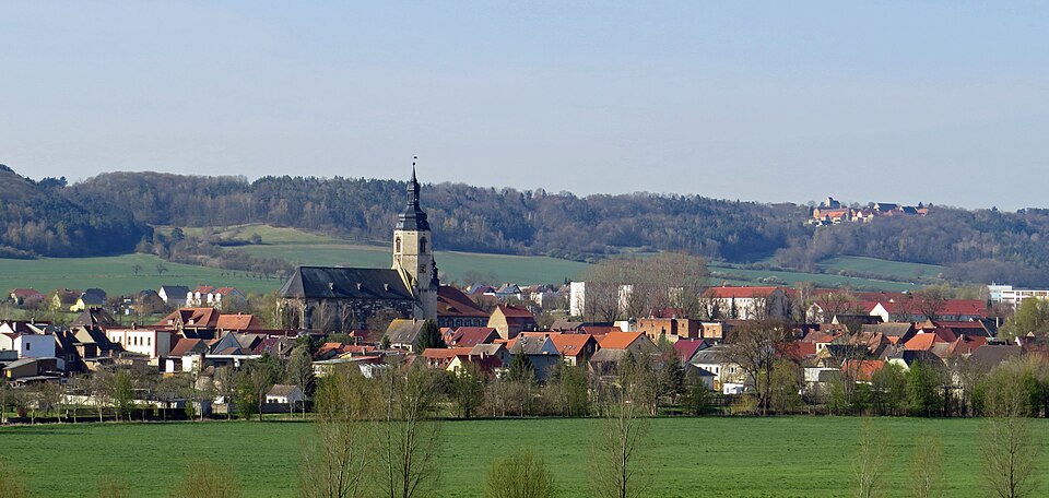 Wärmepumpe-Gurus in Laucha an der Unstrut – Ansicht von Laucha an der Unstrut (Foto: Flodur63) Wärmepumpe-Gurus in Laucha an der Unstrut – Ansicht von Laucha an der Unstrut