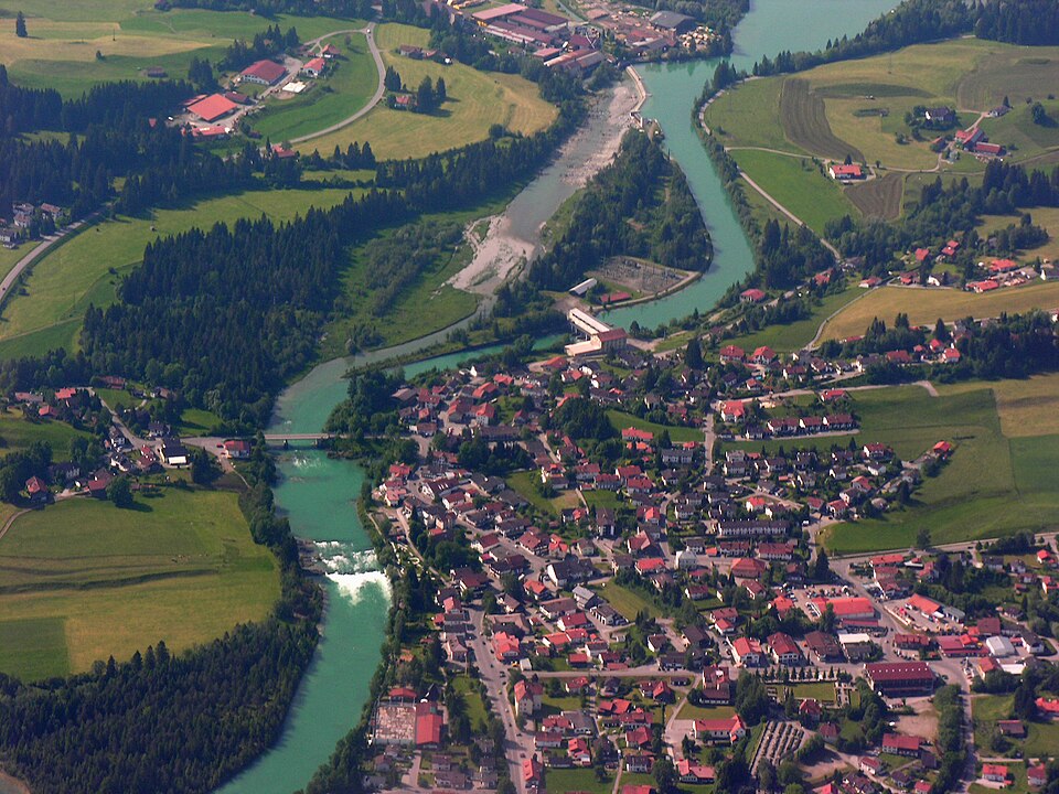 Wärmepumpe-Gurus in Lechbruck am See – Ansicht von Lechbruck am See (Foto: Hansueli Krapf) Wärmepumpe-Gurus in Lechbruck am See – Ansicht von Lechbruck am See