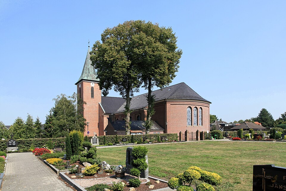 Wärmepumpe-Gurus in Lorup – Kirchkamp, Friedhof (Foto: Frank Vincentz) Kirchkamp, Friedhof in Lorup – Wärmepumpe-Gurus vermittelt Fachbetriebe in Lorup
