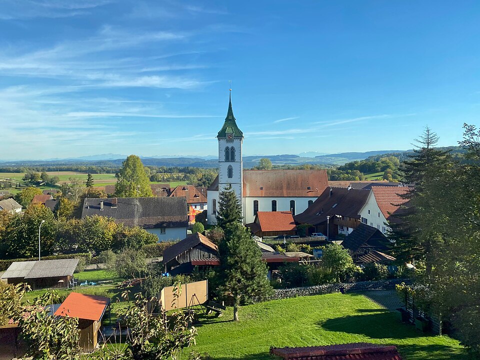 Wärmepumpe-Gurus in Lottstetten – Ansicht von Lottstetten (Foto: wuppertaler) Wärmepumpe-Gurus in Lottstetten – Ansicht von Lottstetten