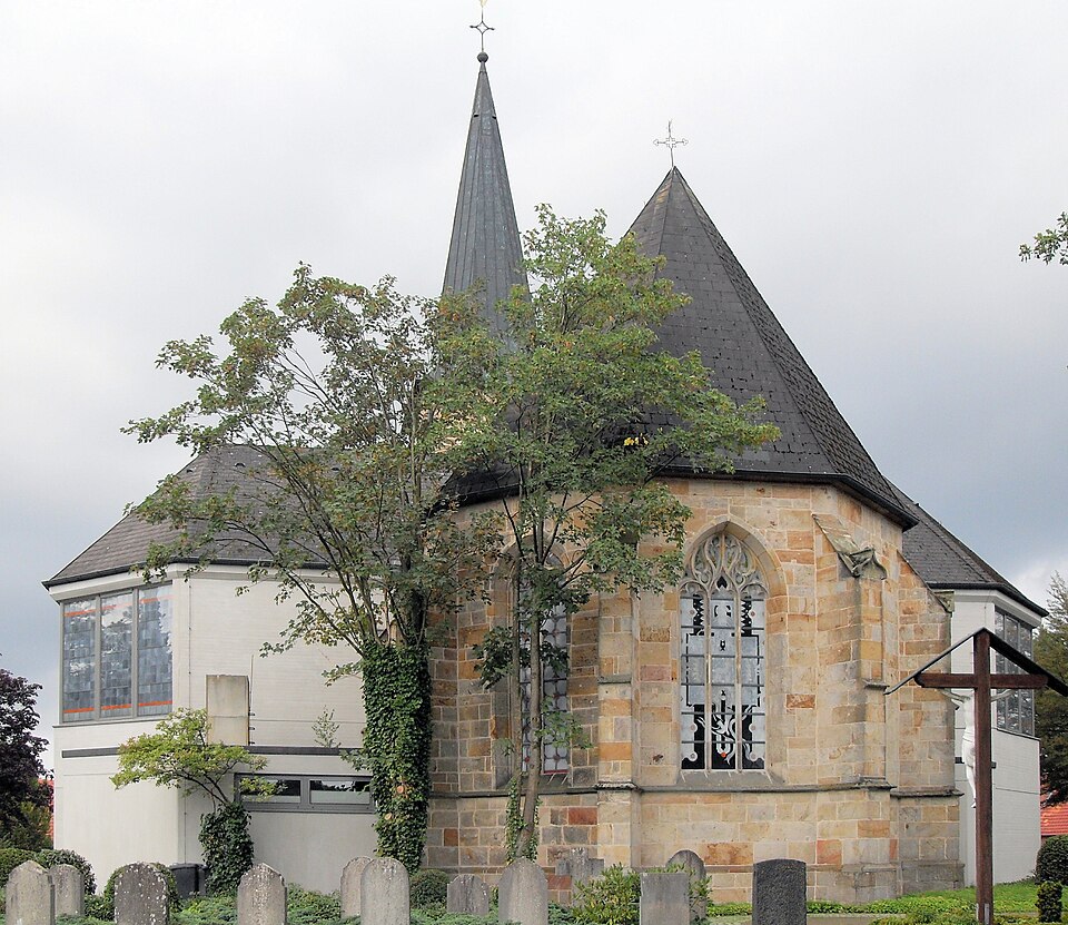 Wärmepumpe-Gurus in Lünne – Kirche (Foto: Rauenstein) Kirche in Lünne – Wärmepumpe-Gurus vermittelt Fachbetriebe in Lünne
