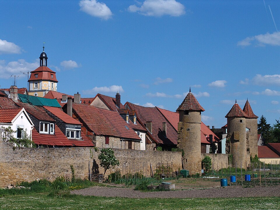 Wärmepumpe-Gurus in Mainbernheim – Ansicht von Mainbernheim (Foto: Tilman2007) Wärmepumpe-Gurus in Mainbernheim – Ansicht von Mainbernheim