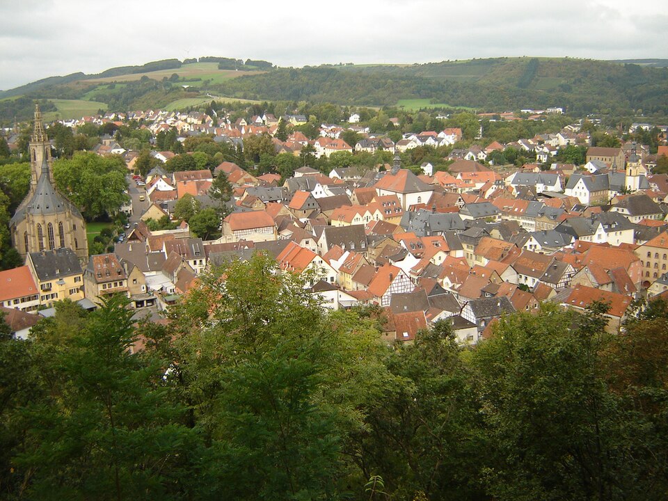 Wärmepumpe-Gurus in Meisenheim – Ansicht von Meisenheim (Foto: Wander Reporter) Wärmepumpe-Gurus in Meisenheim – Ansicht von Meisenheim