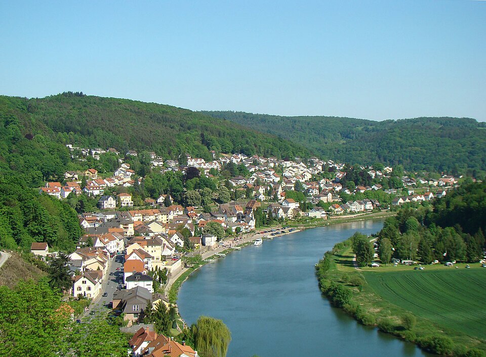 Wärmepumpe-Gurus in Neckarsteinach – Ansicht von Neckarsteinach (Foto: peter schmelzle) Wärmepumpe-Gurus in Neckarsteinach – Ansicht von Neckarsteinach