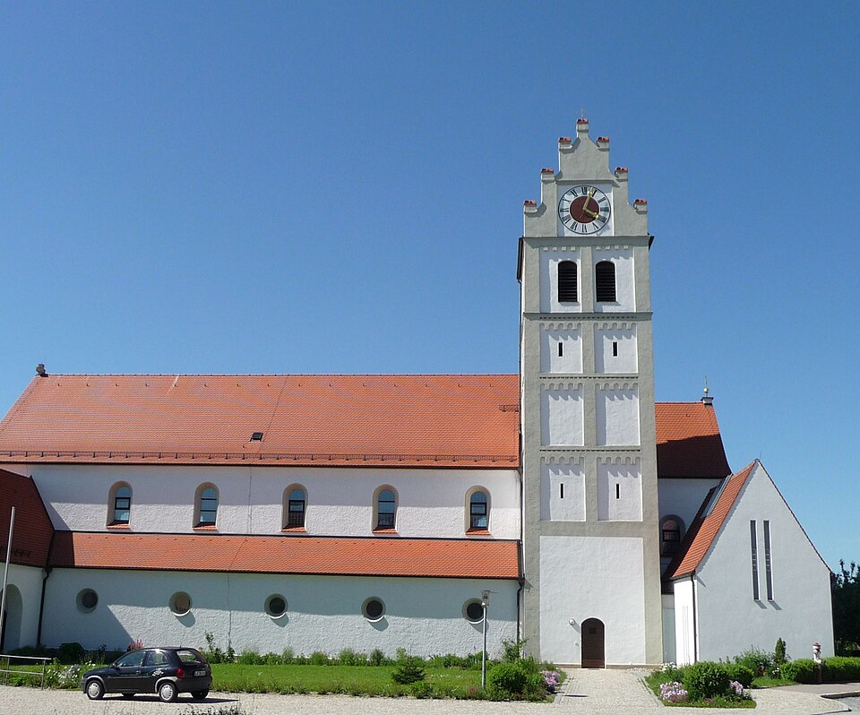 Wärmepumpe-Gurus in Neufahrn i. NB – Pfarrkirche (Foto: Konrad Lackerbeck) Pfarrkirche in Neufahrn i. NB – Wärmepumpe-Gurus vermittelt Fachbetriebe in Neufahrn i. NB