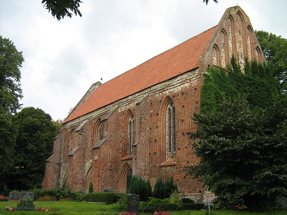 Wärmepumpe-Gurus in Niepars – Kirche (Foto: No machine-readable author provided. Alma assumed) Kirche in Niepars – Wärmepumpe-Gurus vermittelt Fachbetriebe in Niepars