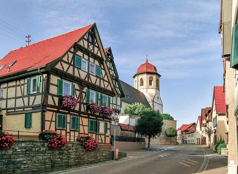 Wärmepumpe-Gurus in Oberriexingen – Hauptstraße (Foto: Dg-505) Hauptstraße in Oberriexingen – Wärmepumpe-Gurus vermittelt Fachbetriebe in Oberriexingen