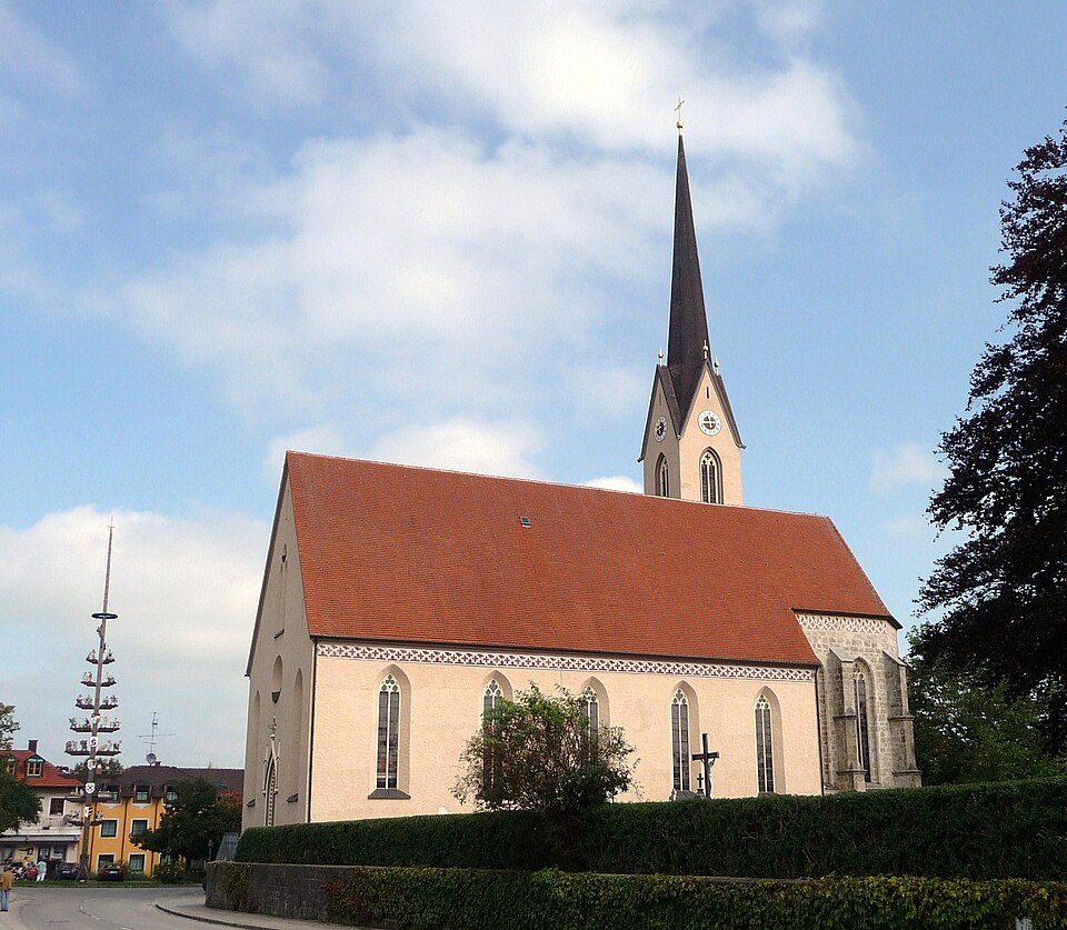 Wärmepumpe-Gurus in Obing – Pfarrkirche (Foto: Konrad Lackerbeck) Pfarrkirche in Obing – Wärmepumpe-Gurus vermittelt Fachbetriebe in Obing