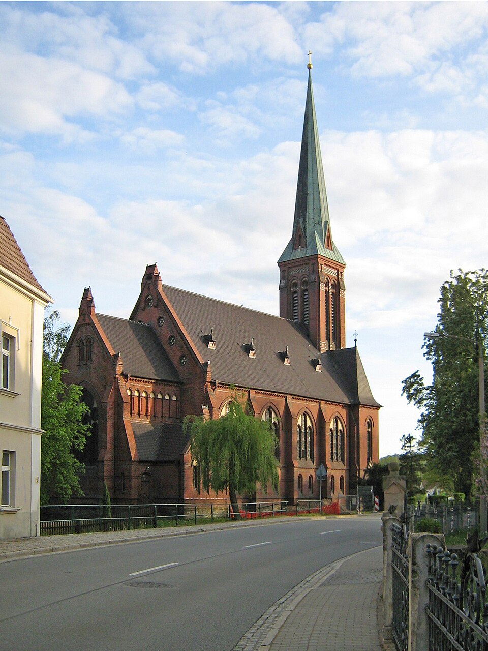 Wärmepumpe-Gurus in Ostritz – Kirche (Foto: Alma) Kirche in Ostritz – Wärmepumpe-Gurus vermittelt Fachbetriebe in Ostritz