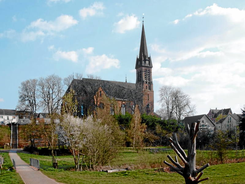 Wärmepumpe-Gurus in Otterbach – Katholische Kirche (Foto: Bernd Lachner) Katholische Kirche in Otterbach – Wärmepumpe-Gurus vermittelt Fachbetriebe in Otterbach