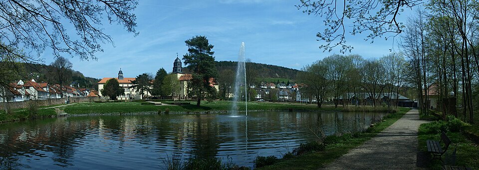 Wärmepumpe-Gurus in Philippsthal – Schloss (Foto: 2micha) Schloss in Philippsthal – Wärmepumpe-Gurus vermittelt Fachbetriebe in Philippsthal