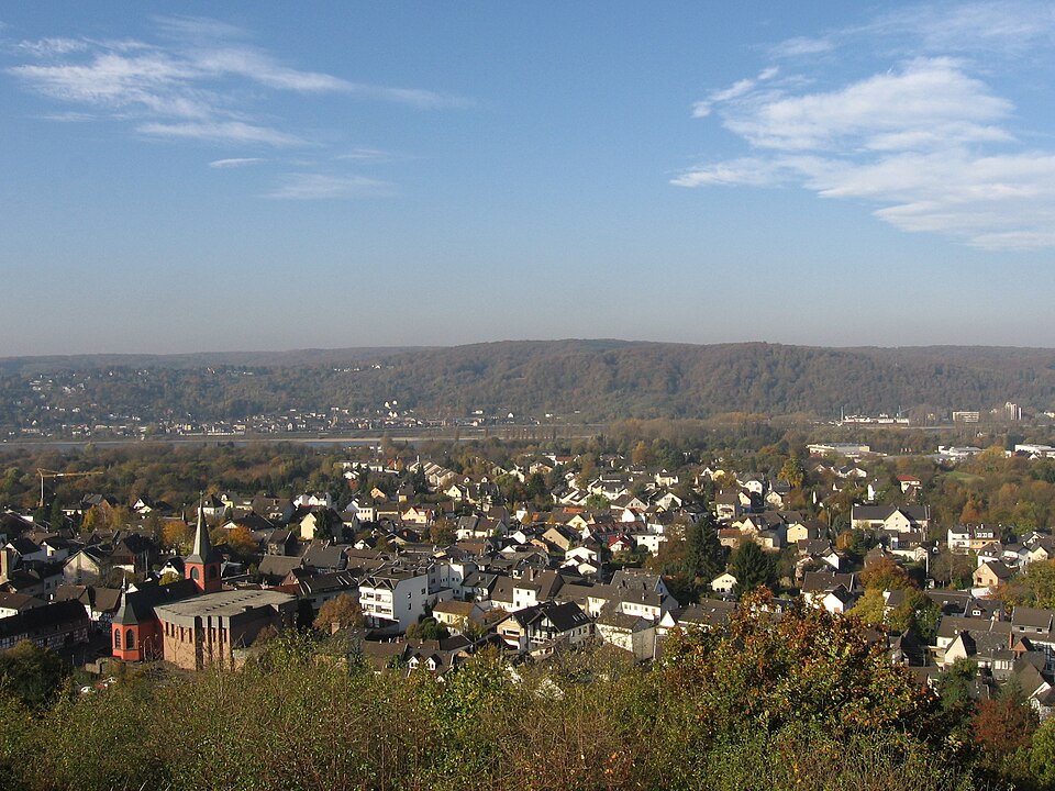 Wärmepumpe-Gurus in Rheinbreitbach – Ansicht von Rheinbreitbach (Foto: Ioannes.baptista) Wärmepumpe-Gurus in Rheinbreitbach – Ansicht von Rheinbreitbach