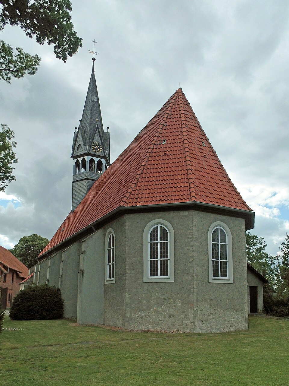 Wärmepumpe-Gurus in Ribbesbüttel – Kirche (Foto: Kirchenfan) Kirche in Ribbesbüttel – Wärmepumpe-Gurus vermittelt Fachbetriebe in Ribbesbüttel