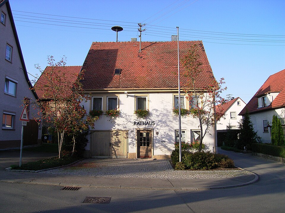 Wärmepumpe-Gurus in Rietheim-Weilheim – Ansicht von Rietheim-Weilheim (Foto: Stefan-Xp) Wärmepumpe-Gurus in Rietheim-Weilheim – Ansicht von Rietheim-Weilheim
