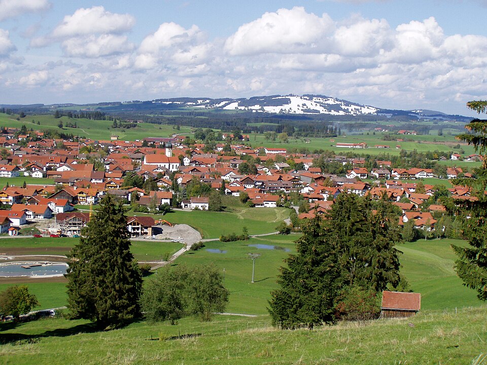 Wärmepumpe-Gurus in Roßhaupten – Ansicht von Roßhaupten (Foto: Flodur63) Wärmepumpe-Gurus in Roßhaupten – Ansicht von Roßhaupten